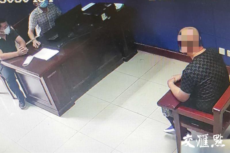 姜堰饭店消费券套现_泰州旅游消费券套现案件_微信套现业务是违法的吗
