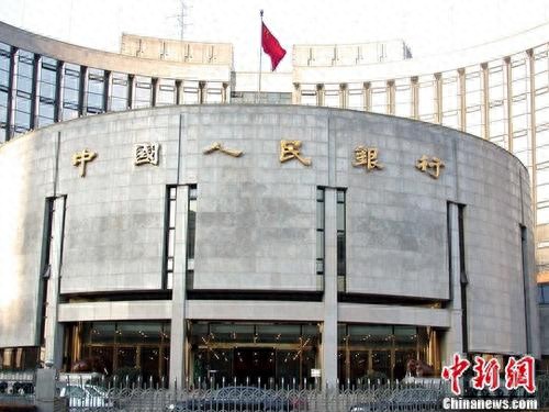 央行宣布金融业进一步对外开放政策，外资可对各类债券评级