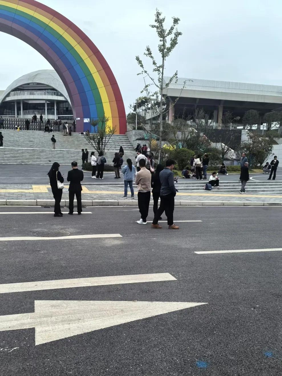 二手房流通性评估_目前贵阳什么生意好做_贵阳花果园房产市场分析