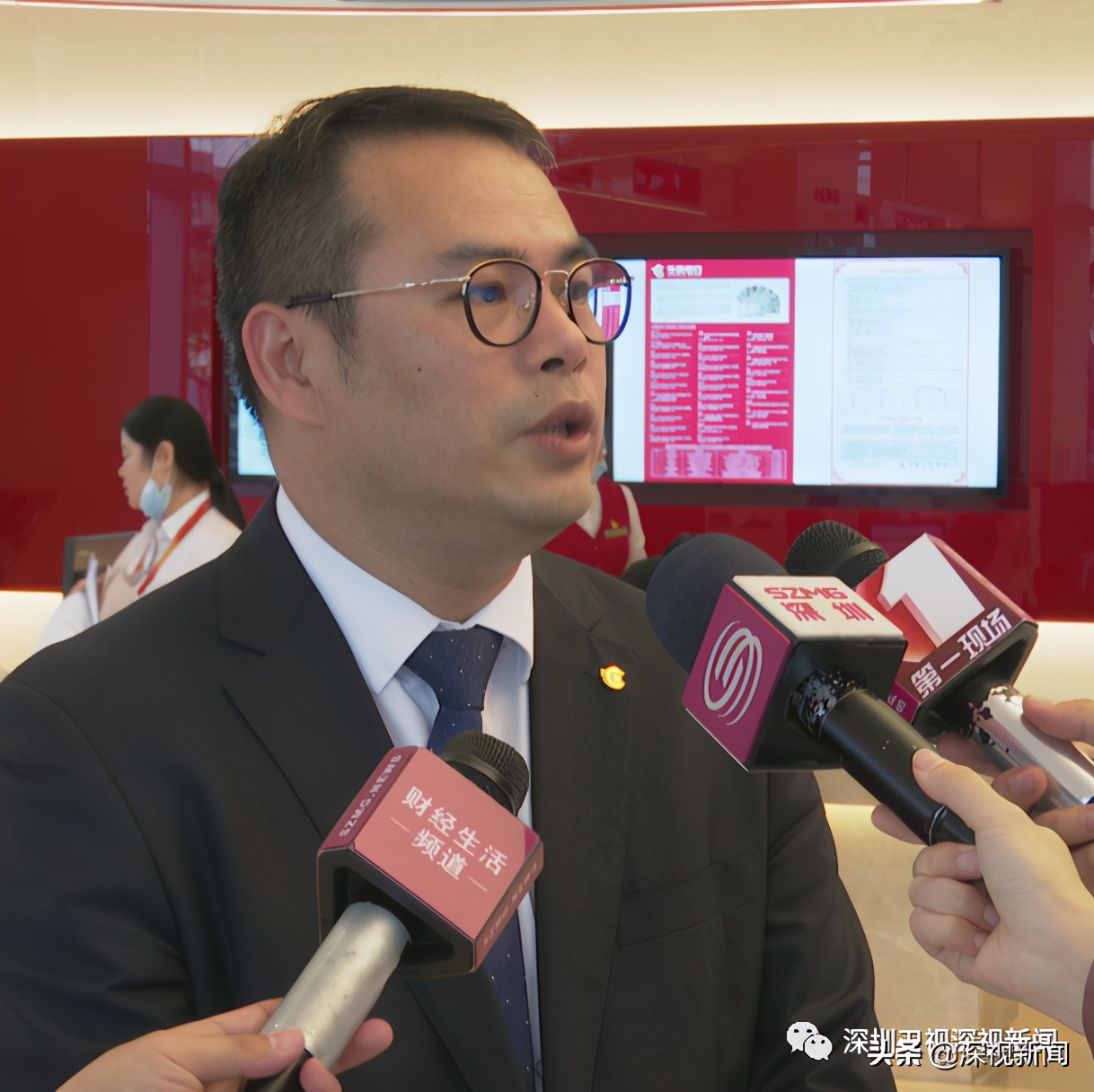深圳小微贷款无抵押_首贷信用贷政银企对接_深圳私人老板当天放款