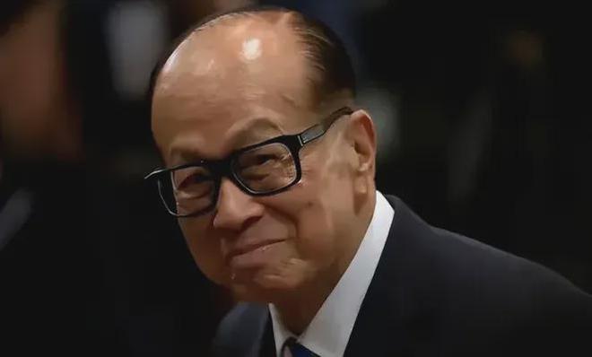 李嘉诚撤资中国内地_李嘉诚清空中国资产原因_李嘉诚持续抄底英国地产3098亿