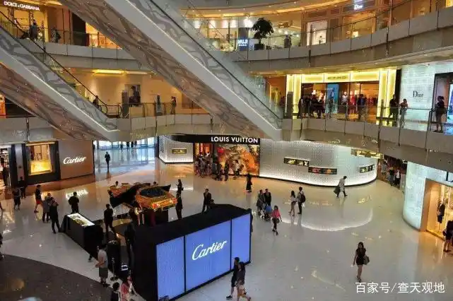 电商对实体店的影响_吸引顾客进店的大方法_实体店如何吸引顾客