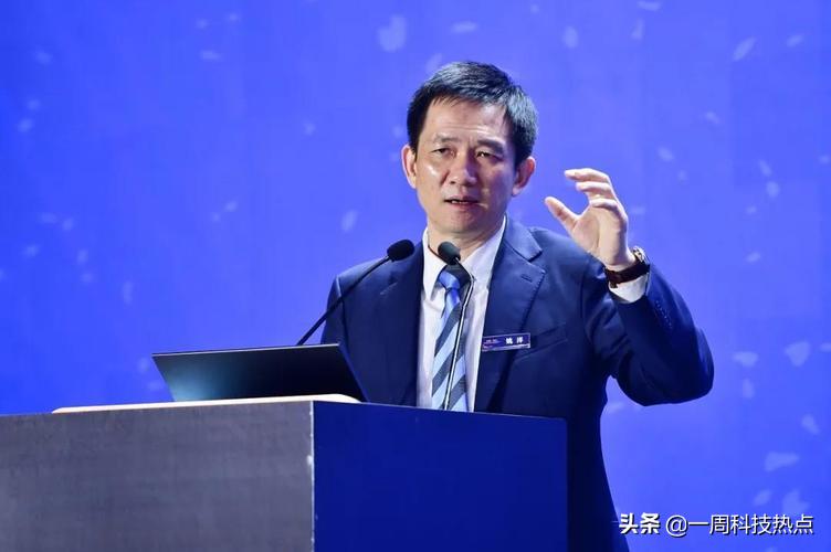 灵活就业人员社保个税退税_个税起征点五年未调整 政协委员建议调至5000元_个税起征点提高建议