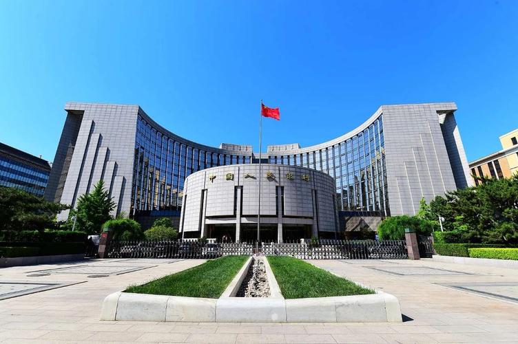 再贴现政策主要包括：央行3.36亿支持梅州科创、消费、外贸