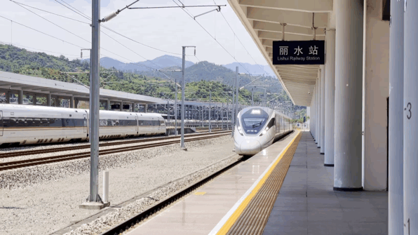 凭录取通知书买火车票优惠_学生票优惠区间内的票能打折么_学生火车票购票流程
