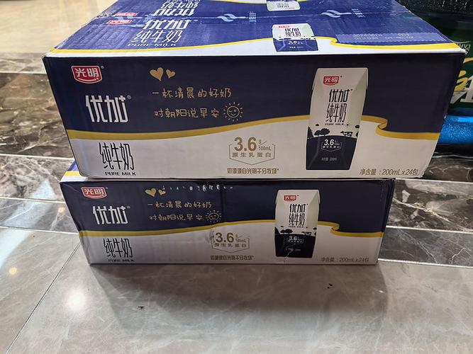 代理牛奶的利润有多大_高钙牛奶冒充纯牛奶 复合蛋白饮品包装误导消费者 阴阳包装虚假宣传