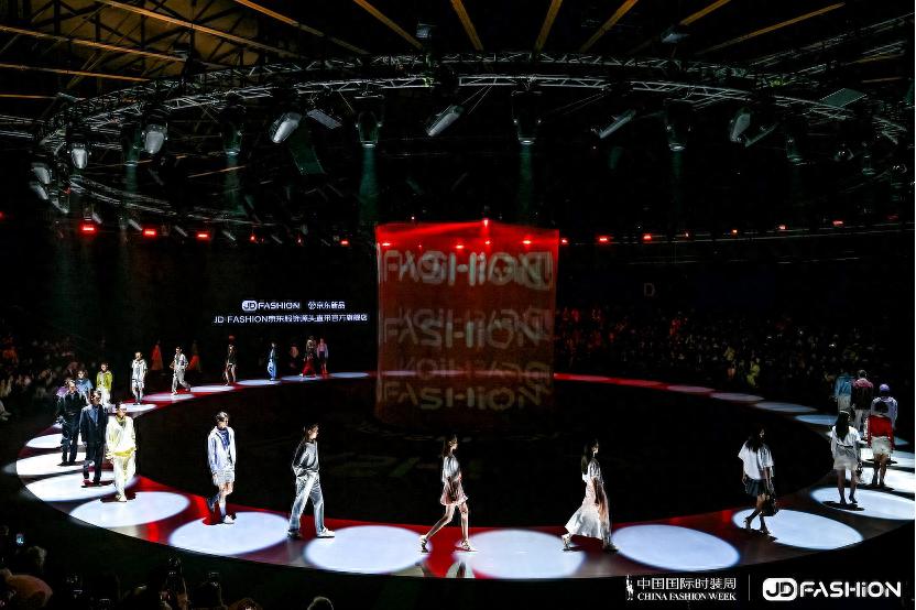 入驻京东做服装需要什么条件？2026最新入驻要求
