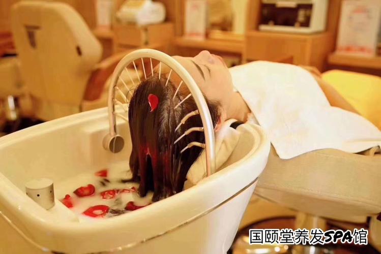 养发馆加盟费用是多少_养发馆需要投资成本_吾之发养发馆加盟投资回报分析