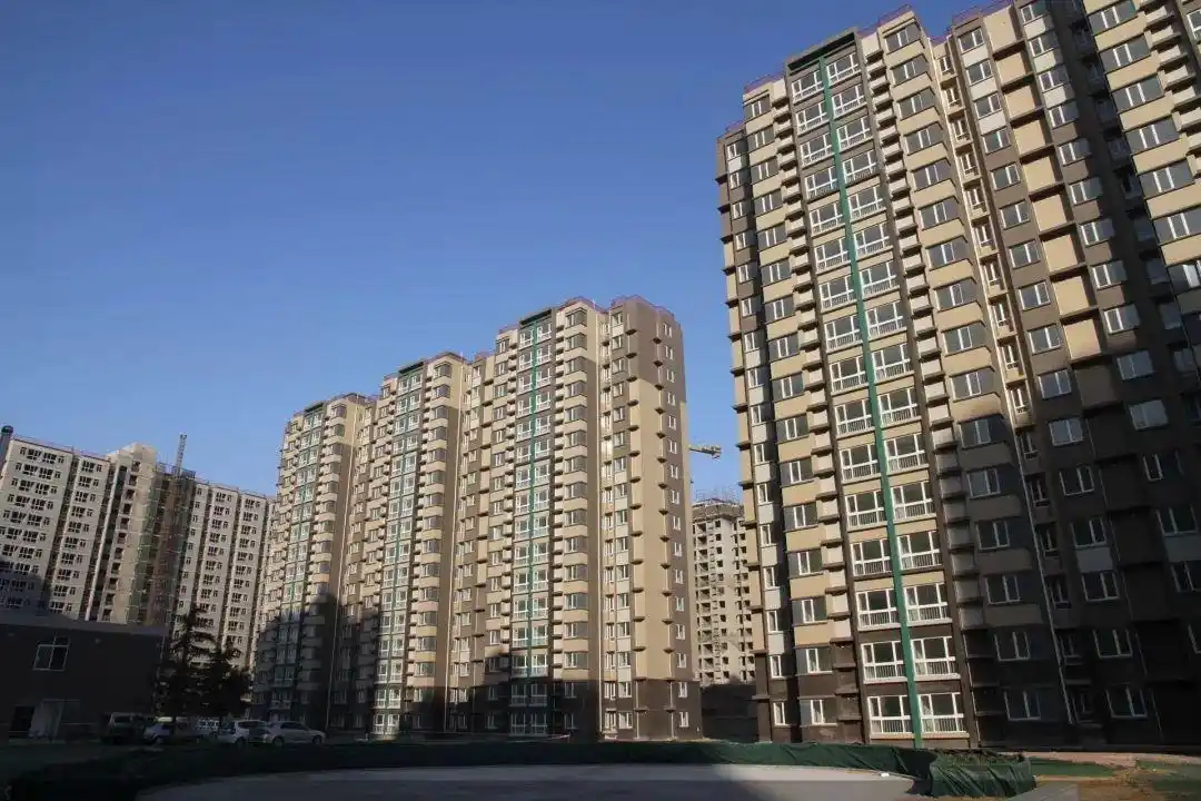 商品住宅销售价格同比降势延续_中国房屋整体走势图_70城房价指数环比下降城市减少